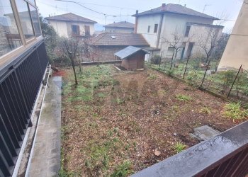 Giardino - Casa semi indipendente VIA TURATI
 
49, Bibbiena - foto 6