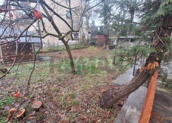 Giardino - Casa semi indipendente VIA TURATI
 
49, Bibbiena - foto 10