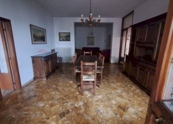 Sala da pranzo - Casa semi indipendente VIA TURATI
 
49, Bibbiena - foto 14