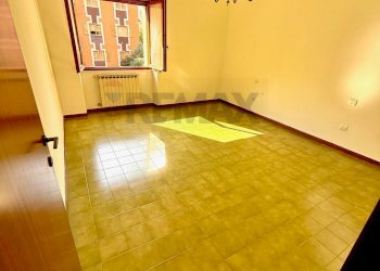 Stanza vuota - Four-room apartment Prato - photo 4