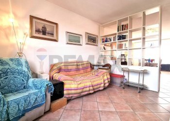 Soggiorno - Trilocale Via Circonvallazione
 
31, Cecina - foto 15