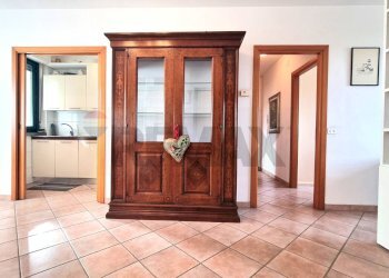 Hall / corridoio - Trilocale Via Circonvallazione
 
31, Cecina - foto 32