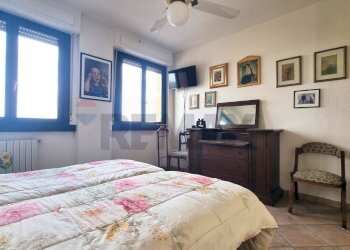 Camera / camera da letto - Trilocale Via Circonvallazione
 
31, Cecina - foto 37