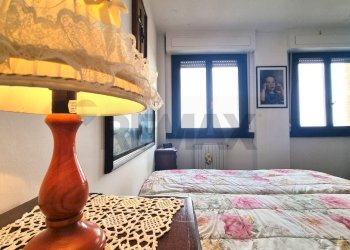 Camera / camera da letto - Trilocale Via Circonvallazione
 
31, Cecina - foto 38