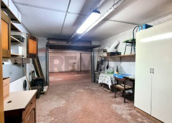 Dispensa di stoccaggio - Trilocale Via Circonvallazione
 
31, Cecina - foto 42