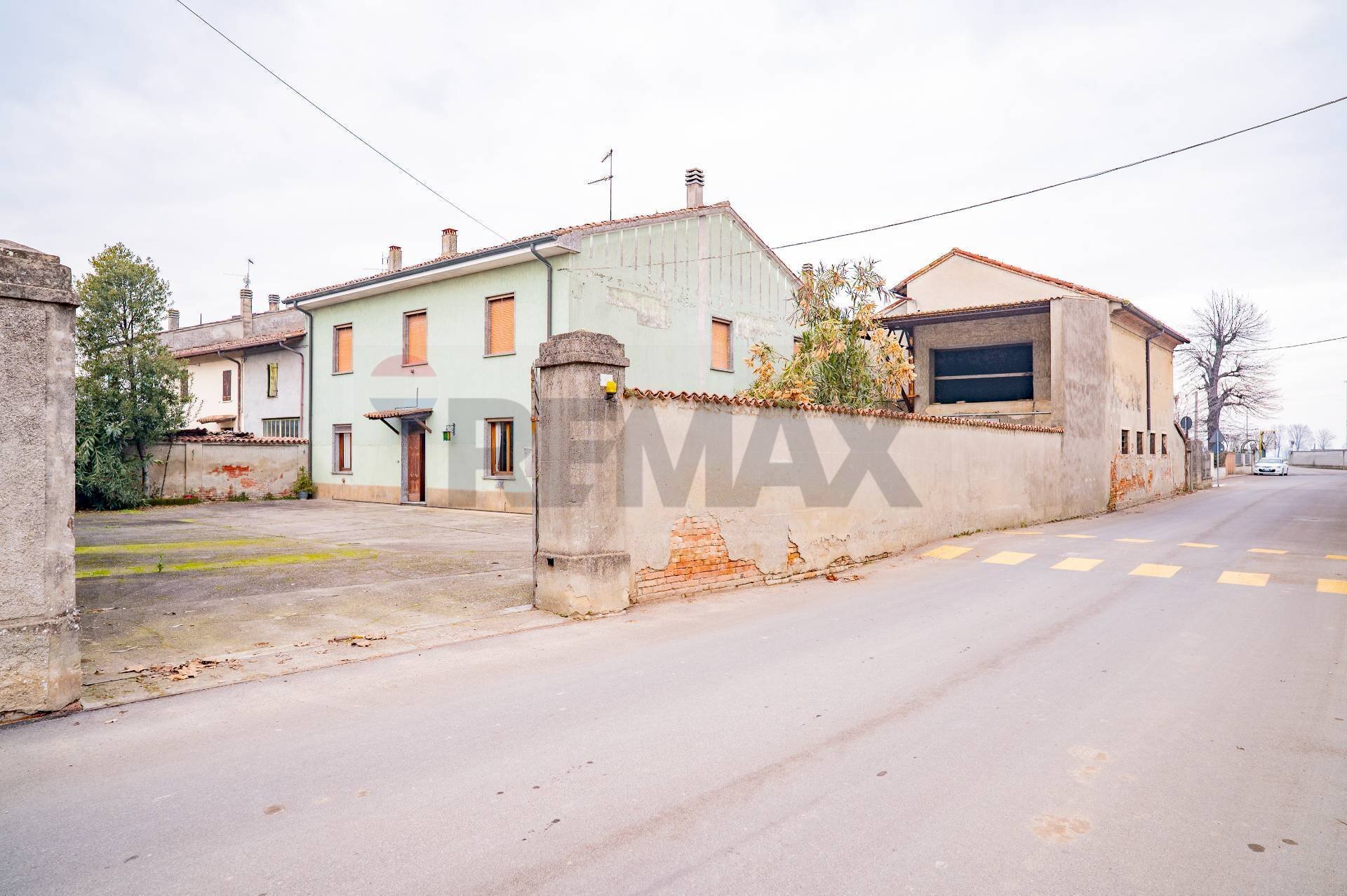 Casa all\'aperto - Casa semi indipendente Via Garibaldi
 
N.10, Casteldidone - foto 1