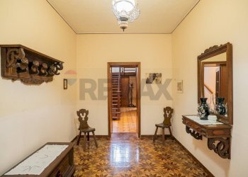 Hall / corridoio - Casa semi indipendente Via Garibaldi
 
N.10, Casteldidone - foto 4