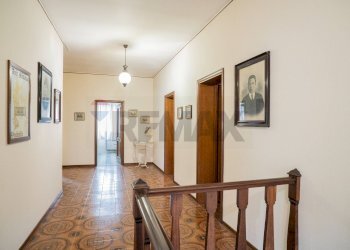 Hall / corridoio - Casa semi indipendente Via Garibaldi
 
N.10, Casteldidone - foto 24