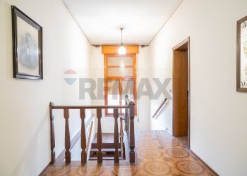 Hall / corridoio - Casa semi indipendente Via Garibaldi
 
N.10, Casteldidone - foto 30