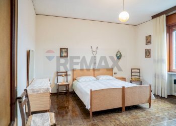 Camera / camera da letto - Casa semi indipendente Via Garibaldi
 
N.10, Casteldidone - foto 35