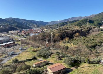 Vista delle montagne - Quadrilocale Via Tommaseo
 
37, Vado Ligure - foto 11