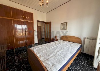 Camera / camera da letto - Quadrilocale Via Tommaseo
 
37, Vado Ligure - foto 14