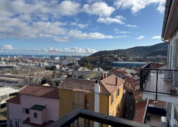 Edificio all\'aperto - Quadrilocale Via Tommaseo
 
37, Vado Ligure - foto 15