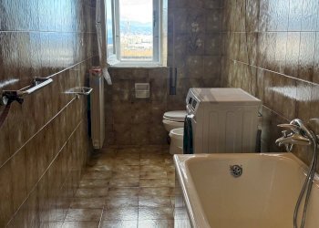 Bagno - Quadrilocale Via Tommaseo
 
37, Vado Ligure - foto 22
