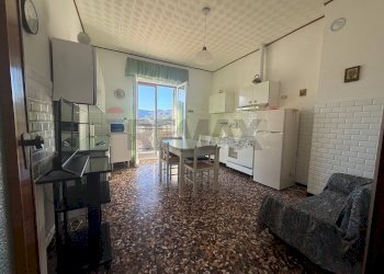 Sala da pranzo - Quadrilocale Via Tommaseo
 
37, Vado Ligure - foto 28