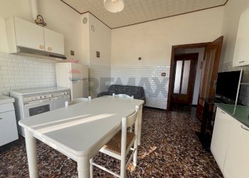 Cucina - Quadrilocale Via Tommaseo
 
37, Vado Ligure - foto 30