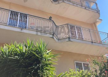 Edificio all\'aperto - Quadrilocale Sant'Anastasia - foto 1