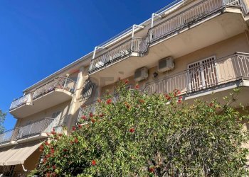 Edificio all\'aperto - Quadrilocale Sant'Anastasia - foto 4