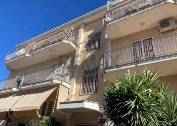 Edificio all\'aperto - Quadrilocale Sant'Anastasia - foto 5