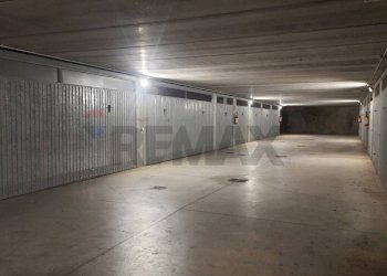 Corsello - Box Via Carosso, Almenno San Bartolomeo - foto 2