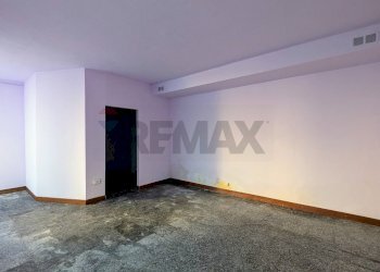 Stanza vuota - Negozio Berzo Inferiore - foto 14