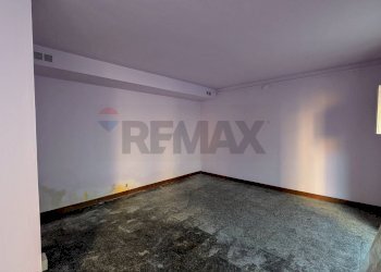 Stanza vuota - Negozio Berzo Inferiore - foto 17