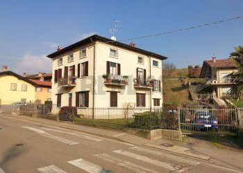 Edificio all\'aperto - Trilocale BRUGHIERA
 
61, Villa d'Almè - foto 16