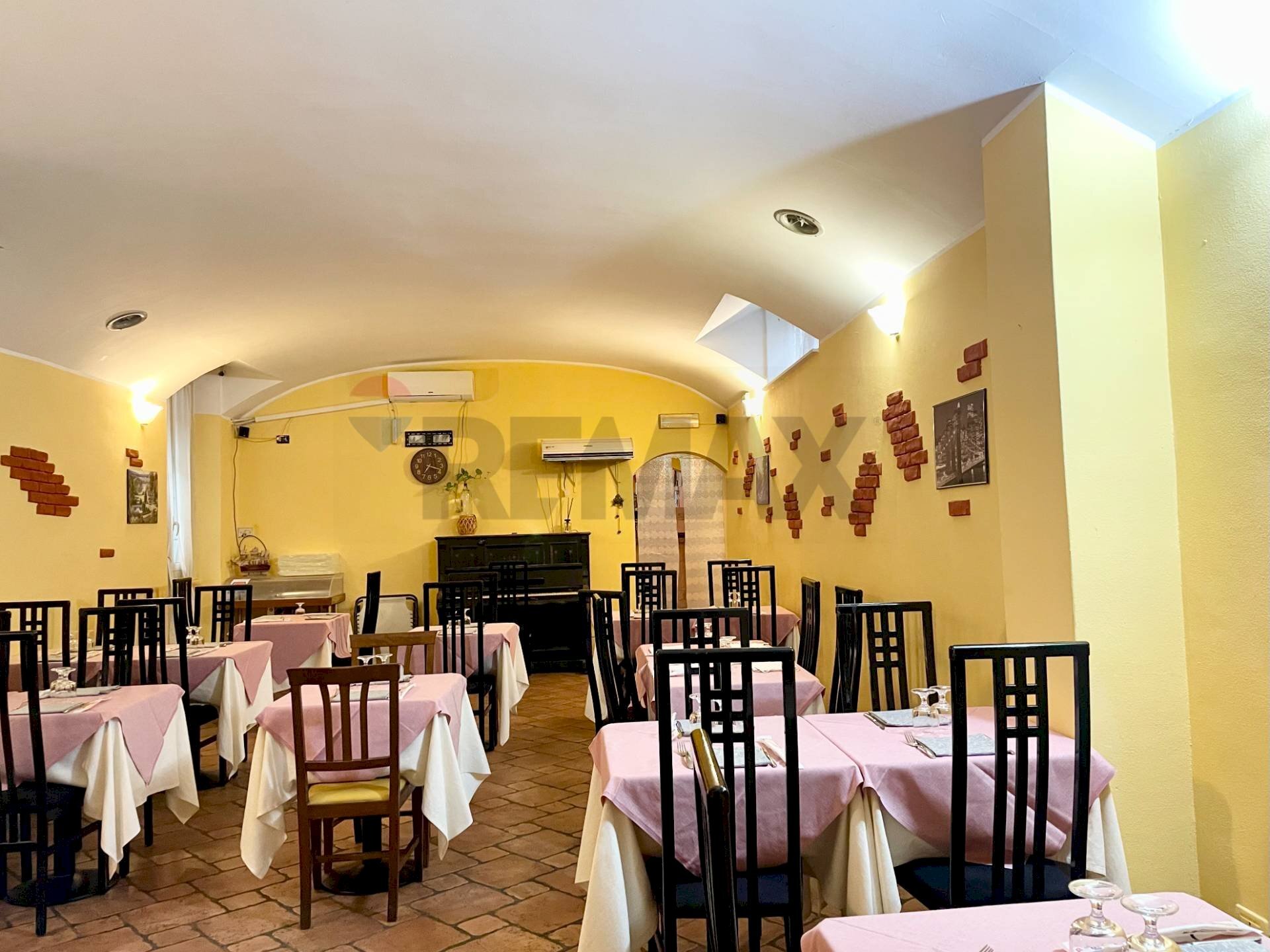 Sala da pranzo - Locale Commerciale Pavia - foto 3