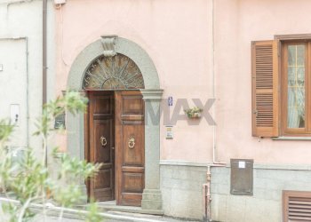 Edificio all\'aperto - Quadrilocale Via Roma
 
6, Ischia di Castro - foto 5