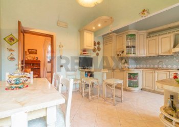 Cucina - Quadrilocale Via Roma
 
6, Ischia di Castro - foto 21