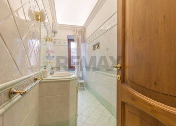 Bagno - Quadrilocale Via Roma
 
6, Ischia di Castro - foto 22