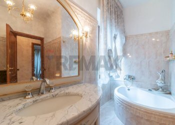 Bagno - Quadrilocale Via Roma
 
6, Ischia di Castro - foto 26