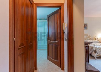 Hall / corridoio - Quadrilocale Via Roma
 
6, Ischia di Castro - foto 28