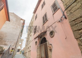 Edificio all\'aperto - Quadrilocale Via Roma
 
6, Ischia di Castro - foto 45