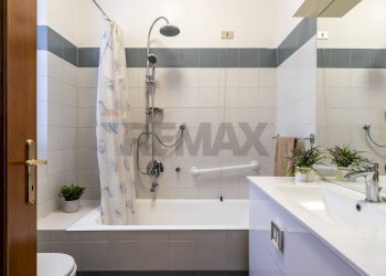 Bagno - Trilocale Via Roberto Cozzi
 
5, Milano - foto 17