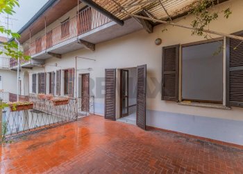 Terrazza - Casa semi indipendente Via Gallazzi
 
2, Busto Arsizio - foto 2