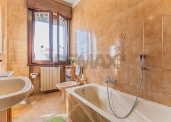 Bagno - Trilocale VIA UGO FOSCOLO
 
23, Cassano Magnago - foto 20