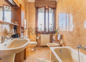 Bagno - Trilocale VIA UGO FOSCOLO
 
23, Cassano Magnago - foto 21