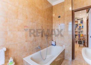 Bagno - Trilocale VIA UGO FOSCOLO
 
23, Cassano Magnago - foto 22