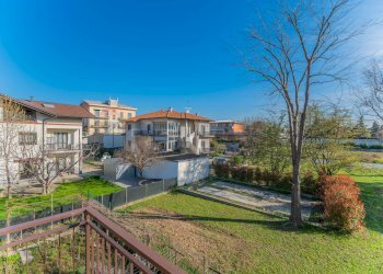 Edificio all\'aperto - Trilocale VIA UGO FOSCOLO
 
23, Cassano Magnago - foto 28