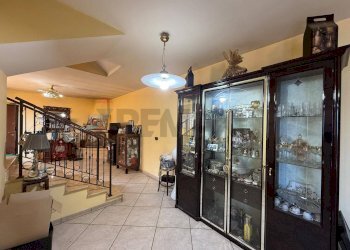 Ricezione / Lobby - Terraced Villa Via Federico II
 
10, Cesa - photo 5