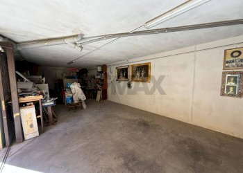 Parcheggio - Terraced Villa Via Federico II
 
10, Cesa - photo 18