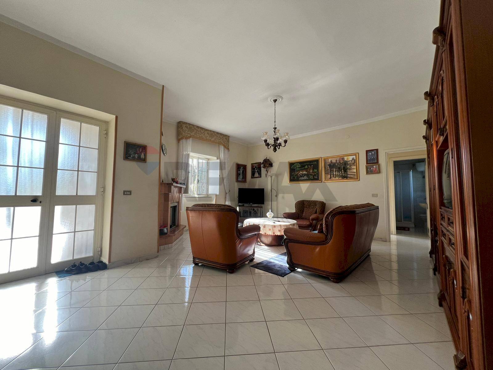 Soggiorno - Casa indipendente Contrada Ferrara
 
1, Vairano Patenora - foto 2