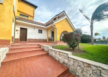 Foto 2 - Villa ZONA VIA MARTIRI DI NASSIRYA, Capua - foto 2