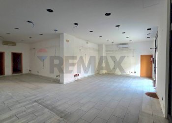 Stanza vuota - Locale Commerciale Via Oreto
 
311, Palermo - foto 5