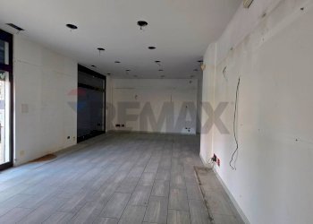 Stanza vuota - Locale Commerciale Via Oreto
 
311, Palermo - foto 6