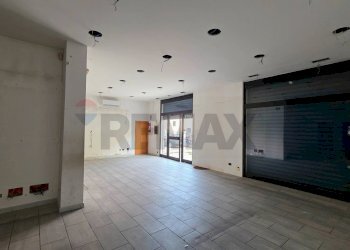 Stanza vuota - Locale Commerciale Via Oreto
 
311, Palermo - foto 8