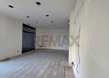 Stanza vuota - Locale Commerciale Via Oreto
 
311, Palermo - foto 11