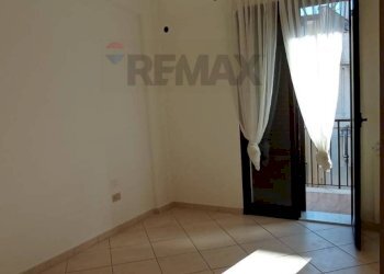 Stanza vuota - Bilocale via fiume
 
26, Casteldaccia - foto 2