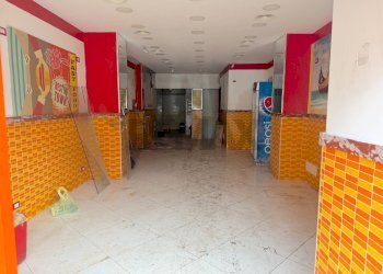 Ricezione / Lobby - Commercial Premises Via Scribonio Curione, Roma - photo 3